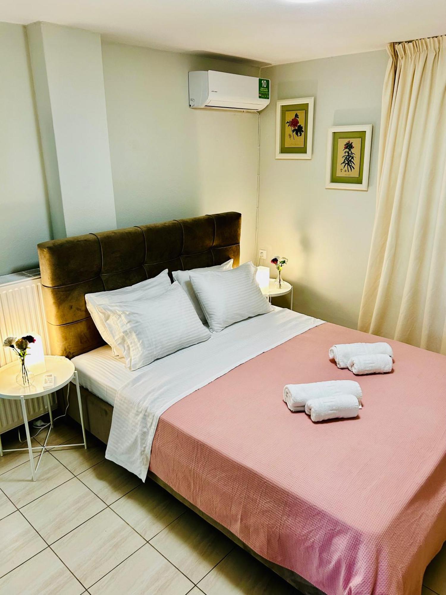 Flower House In Koropi-Near Airport מראה חיצוני תמונה