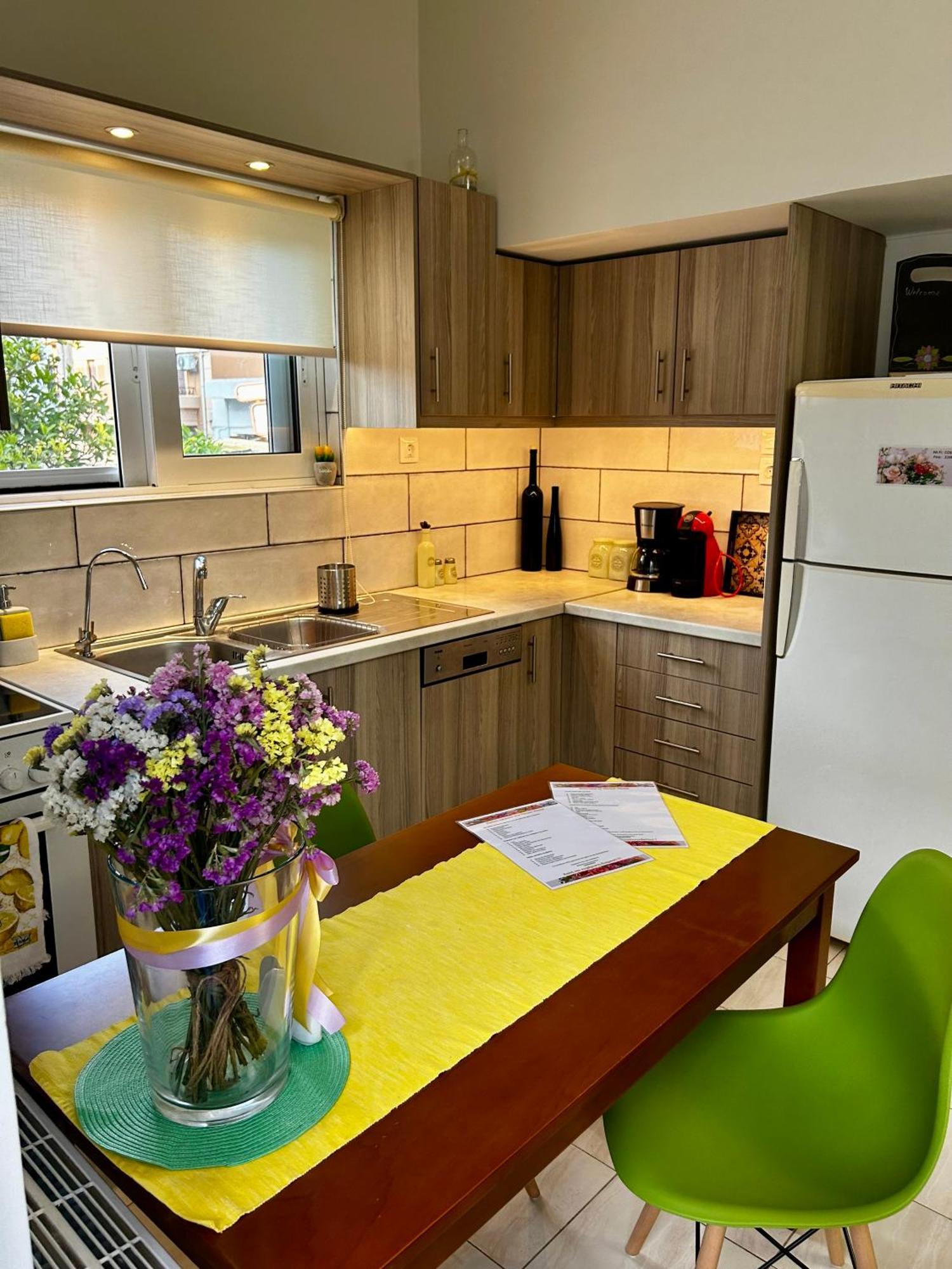 Flower House In Koropi-Near Airport מראה חיצוני תמונה